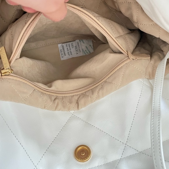 Customize 22 bag White Quilted Leather - Picture 4 of 9